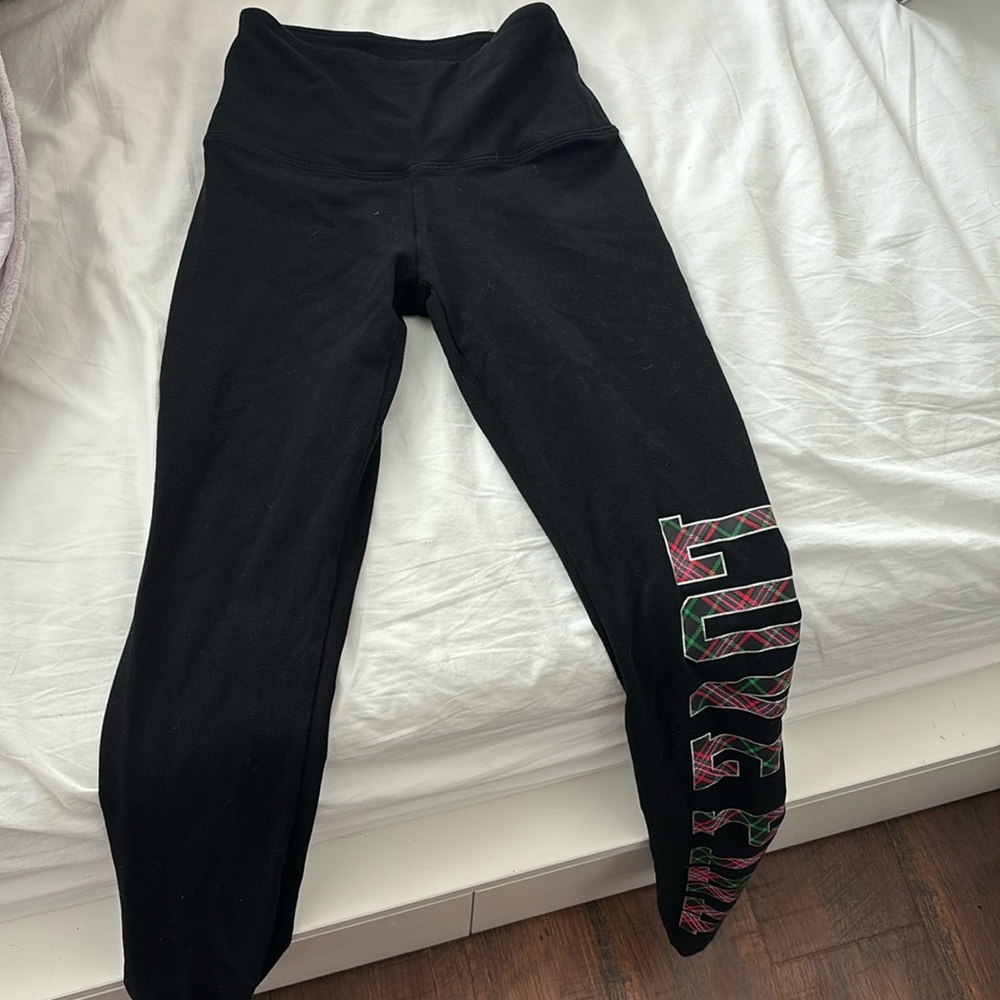 pink leggings christmas themed